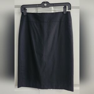 Banana Republic stretch pencil skirt - size 2